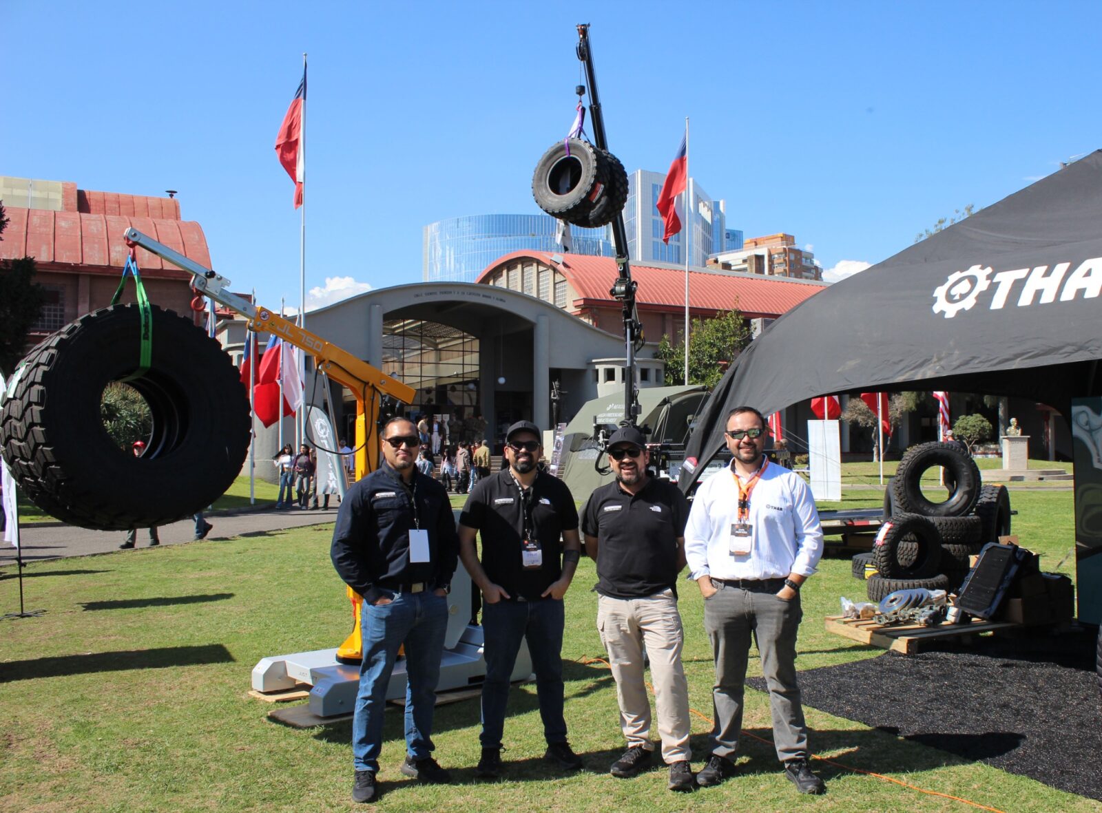 PT Solutions y OTHAR fortalecen su alianza en la Feria de Ambiente de Montaña del Ejército de Chile